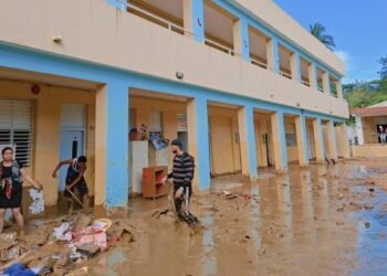 Educación transforma las escuelas de Gaspar Hernández con un ambicioso plan de reparaciones