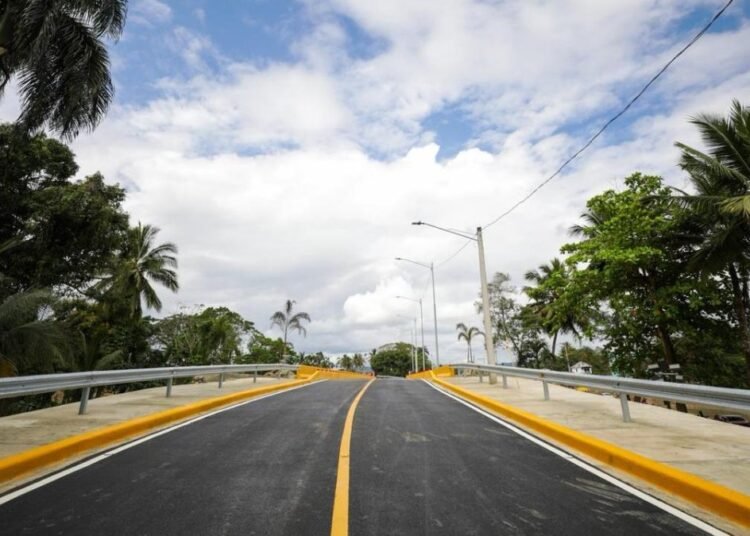 ¡Histórico! El Gobierno entrega el esperado puente sobre el río Veragua que impulsa el desarrollo en Espaillat