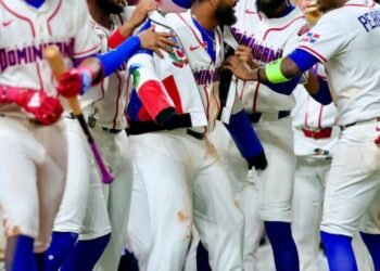 República Dominicana arrolla a Nicaragua en un debut espectacular del Clásico Mundial de Béisbol