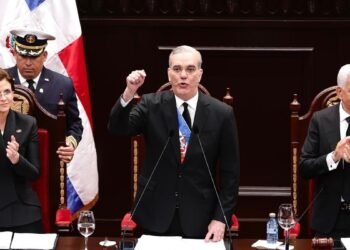 Abinader define el futuro de República Dominicana frente al desafío de sus promesas pendientes