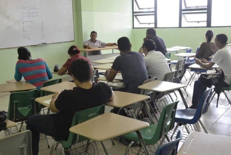 Gobierno de RD da marcha atrás y cancela la fusión del Minerd y Mescyt