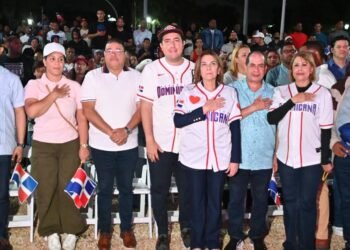 Vive la pasión del RD vs. Corea en pantalla gigante en el Malecón de Santo Domingo