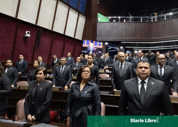 La reforma laboral, en peligro de hundirse si no se aprueba a contrarreloj