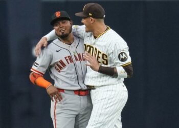 San Diego se rinde ante un regreso triunfal entre ovaciones