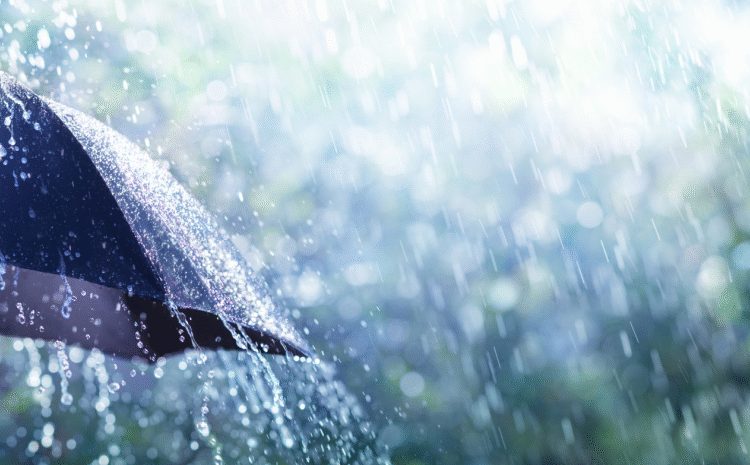 Alerta meteorológica: fuertes aguaceros e inundaciones por vaguada persistirán en el interior del país