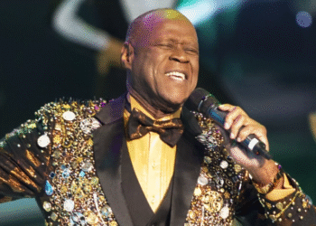 El fenómeno de las leyendas que siguen vivas: cómo las redes mantienen el legado de íconos como Celia Cruz y Johnny Ventura