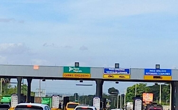 Éxodo masivo: más de 890 mil vehículos ya han cruzado los peajes en esta Semana Santa