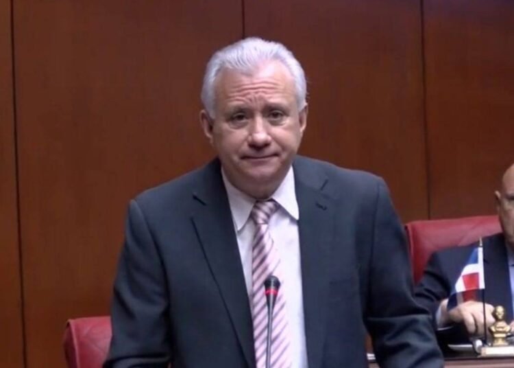 Antonio Taveras arremete contra la embajadora Leah Campos tras sus recientes declaraciones