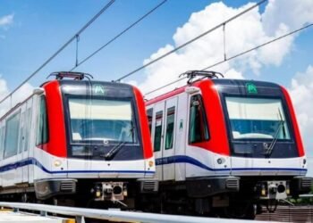 Caos por lluvias: Teleférico y Línea 2C del Metro suspenden operaciones de emergencia