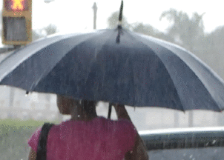 Alerta roja en Puerto Plata: COE mantiene 24 provincias bajo aviso por los efectos de una vaguada