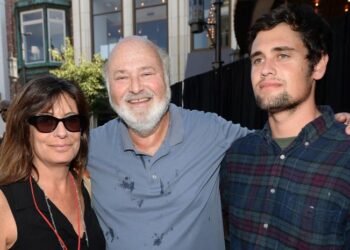 Juicio a Nick Reiner por el asesinato de sus padres se retrasa hasta septiembre