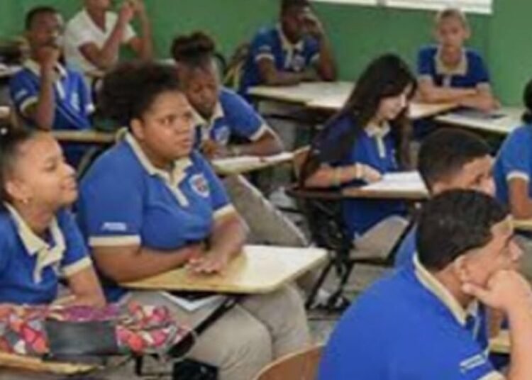 Ministerio de Educación suspende clases en zonas vulnerables: conoce aquí los detalles