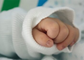 Iván Suzaña: la conmovedora historia del hombre que rescató a un recién nacido abandonado en la basura