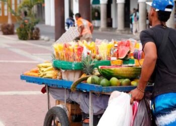 Persiste la informalidad laboral en República Dominicana: el desafío que frena el crecimiento del empleo