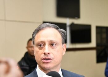 Autorizan viaje de Jean Alain Rodríguez a Madrid por motivos de salud