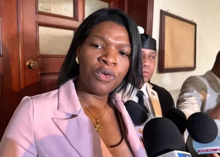 Por qué sigue libre y cuál es la estrategia legal que prepara su defensa