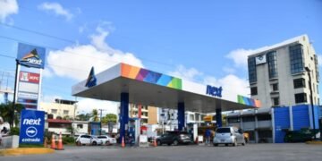 El impacto del alza en los combustibles: cómo afecta realmente tu bolsillo en República Dominicana