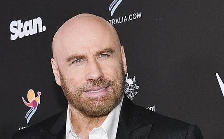 John Travolta debuta como director en el Festival de Cannes fuera de competición