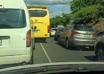 Tránsito en la ruta Baní-Azua: así luce el flujo vehicular este Jueves Santo