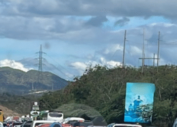 Abinader ignora doble exigencia del Senado para ampliar las carreteras del Sur