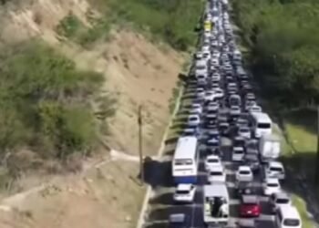 Tras caos vial en carretera Sánchez, Digesett asegura que el tránsito fluye con normalidad