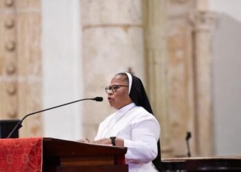 Católicos exigen el fin de las letras vulgares en la música y se vuelven tendencia