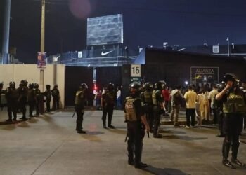 Tragedia en el banderazo previo al clásico: un fallecido y 47 heridos tras graves incidentes