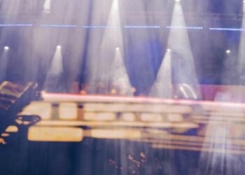 Nodal conquista un Altos de Chavón abarrotado en una noche inolvidable de euforia dominicana