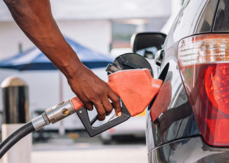 El petróleo Texas toca los US 94.79 mientras el oro se dispara un 3.38% en los mercados