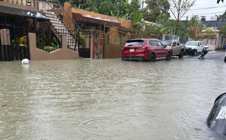 Alerta máxima: COE convoca rueda de prensa ante seis días de lluvias intensas pronosticadas por Indomet