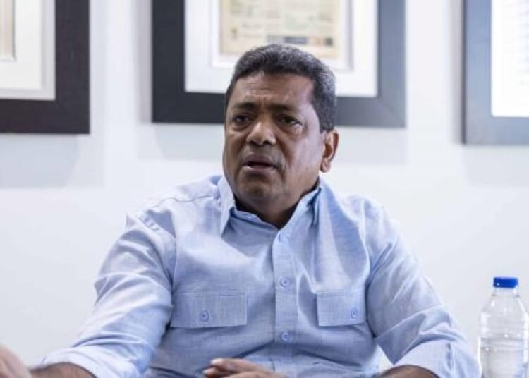 Exigen transparencia total en la millonaria licitación de camiones compactadores