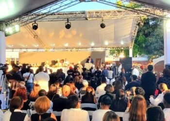 Arzobispo exige transparencia judicial tras la tragedia en el Jet Set