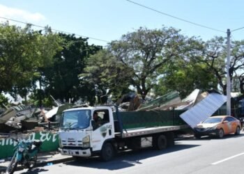 Caos en Teleofertas: desalojo deja escombros y silencio absoluto de los empleados