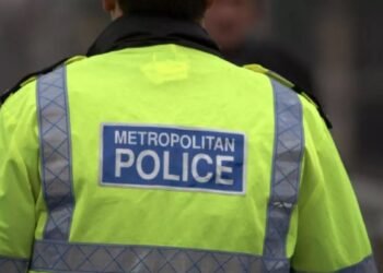 El peligroso fenómeno viral británico: así se organizan quedadas masivas para sembrar el caos