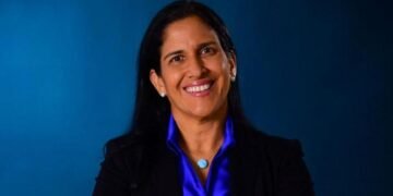 Thais Herrera conquista TEDx Punta Cana 2026: Las lecciones de supervivencia tras coronar el Everest