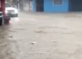 Caos total en Fantino: las fuertes lluvias dejan inundaciones devastadoras en Sánchez Ramírez