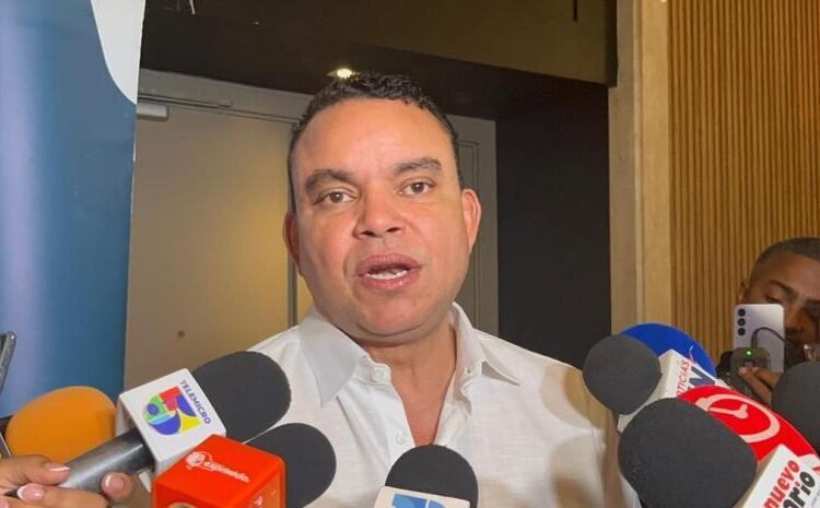 Director del SNS celebra reducción de mortalidad materna e infantil en RD como un logro histórico