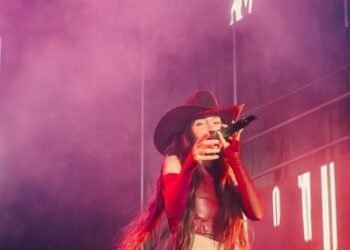 Belinda y Los Ángeles Azules presentan Por ella: la canción oficial que sonará en el Mundial 2026