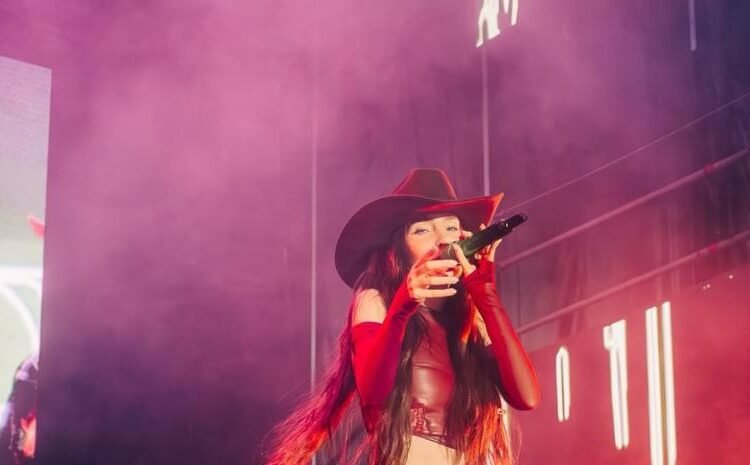 Belinda y Los Ángeles Azules presentan Por ella: la canción oficial que sonará en el Mundial 2026