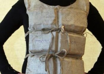 Subastan por más de 770 mil euros el histórico chaleco salvavidas de una superviviente del Titanic