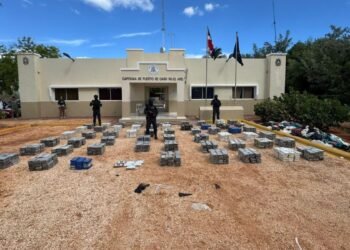 Incautan 1.6 toneladas de cocaína en Pedernales tras intenso tiroteo con la DNCD