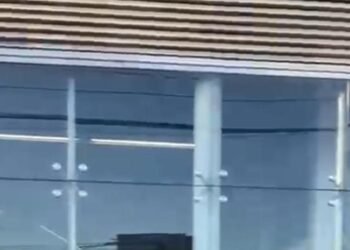 Vuelve a operar el Metro y el teleférico tras superar la falla en el sistema