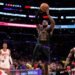LeBron James guía a Lakers al triunfo sobre Rockets y toma el mando en los playoffs
