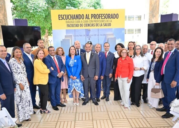 Radhamés Silverio busca convertir la Ciudad Sanitaria Luis Eduardo Aybar en hospital escuela de la UASD