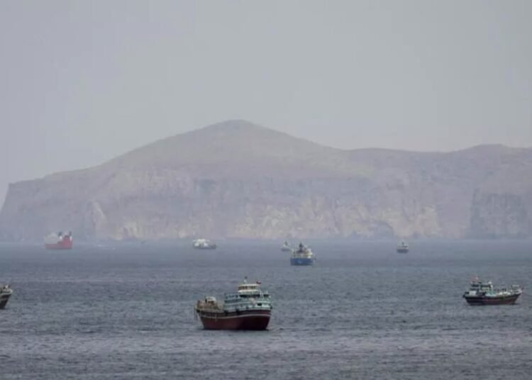 Qué es la flota mosquito de Irán: la amenaza oculta que pone en jaque las negociaciones globales