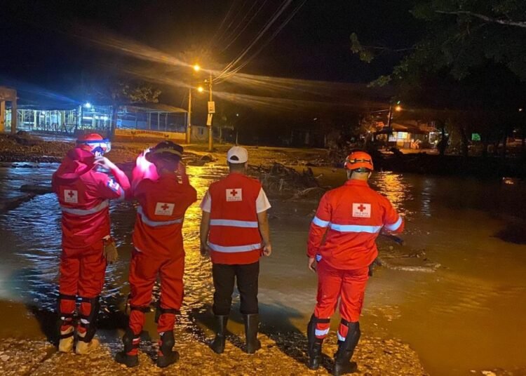 Cruz Roja Dominicana intensifica labores de asistencia ante inundaciones y alerta nacional