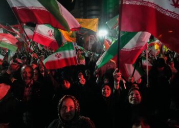 Irán condiciona la reapertura del Estrecho de Ormuz al fin del bloqueo y la guerra de Estados Unidos