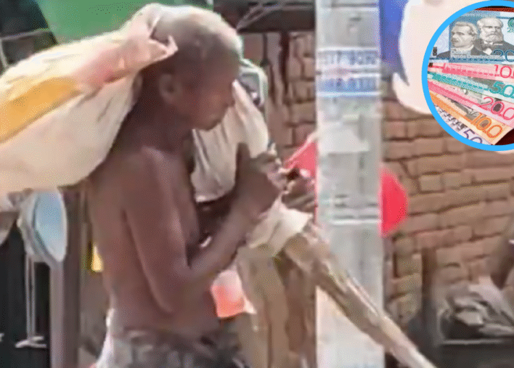 Desenterró a su esposa fallecida, la cargó al hombro y la llevó al banco para retirar su dinero