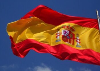 España aclara la posible regularización de dominicanos: ¿qué debes saber ahora mismo?
