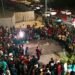 Multitudinario amanecer: Participantes de Planeta Alofoke duermen en las calles junto a miles de fans por una causa benéfica